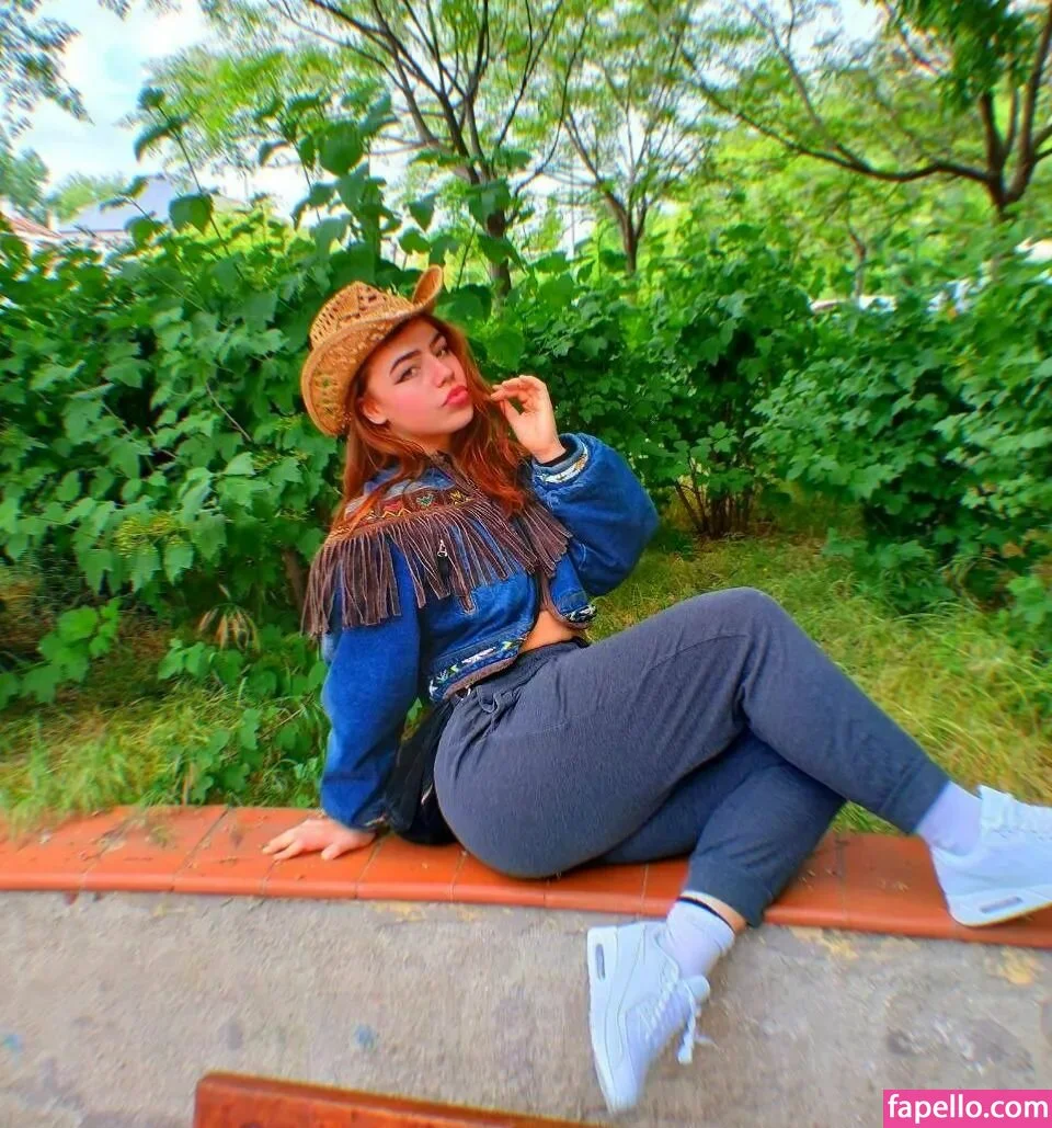 Lera Reyna Onlyfans Photo Gallery 