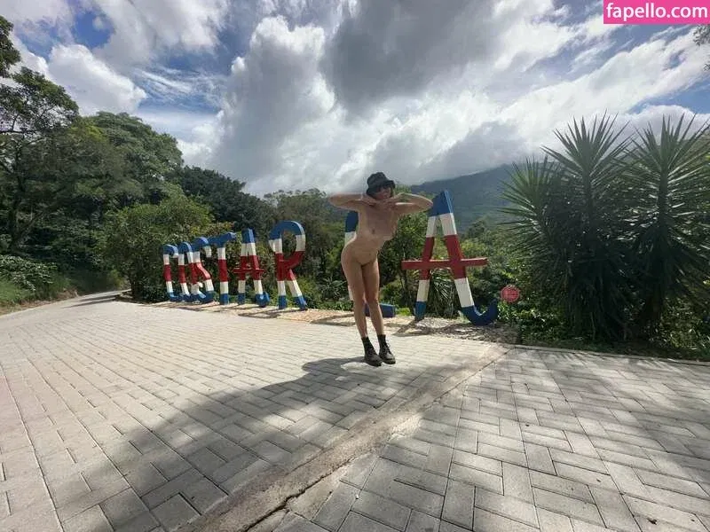 Cosmic Kitti Onlyfans Photo Gallery 