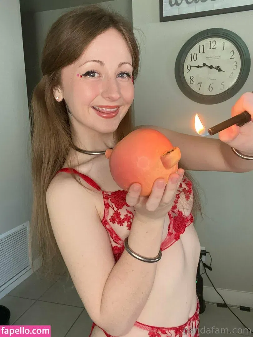 scarlettebun-e Onlyfans Photo Gallery 