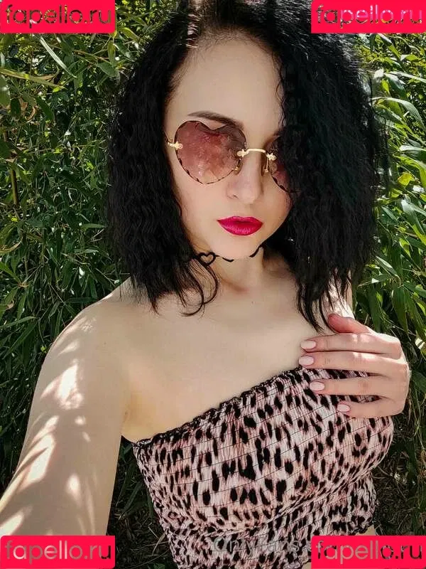 Lalli Puff Onlyfans Photo Gallery 