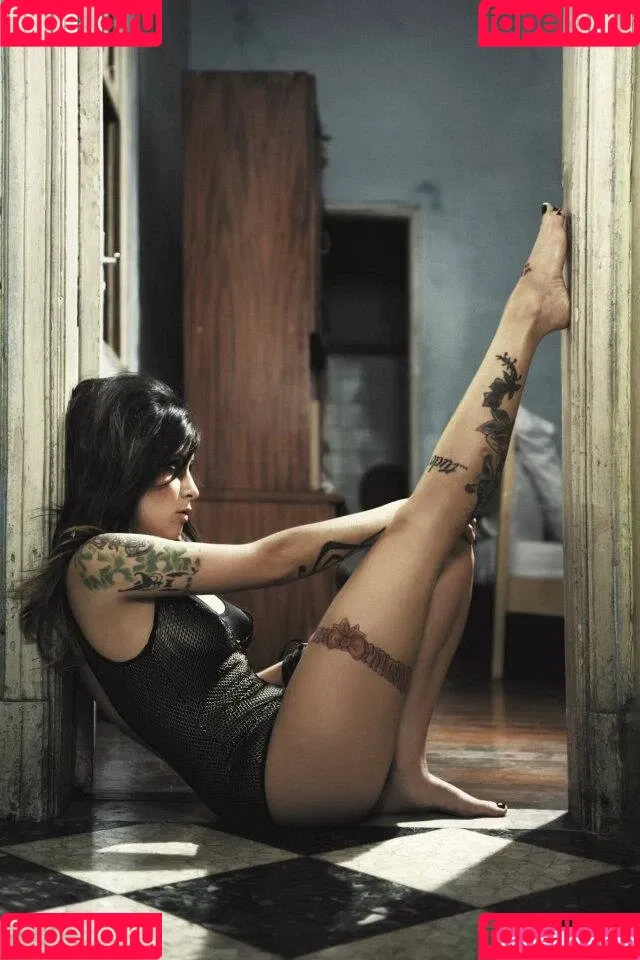 Pitty Onlyfans Photo Gallery 