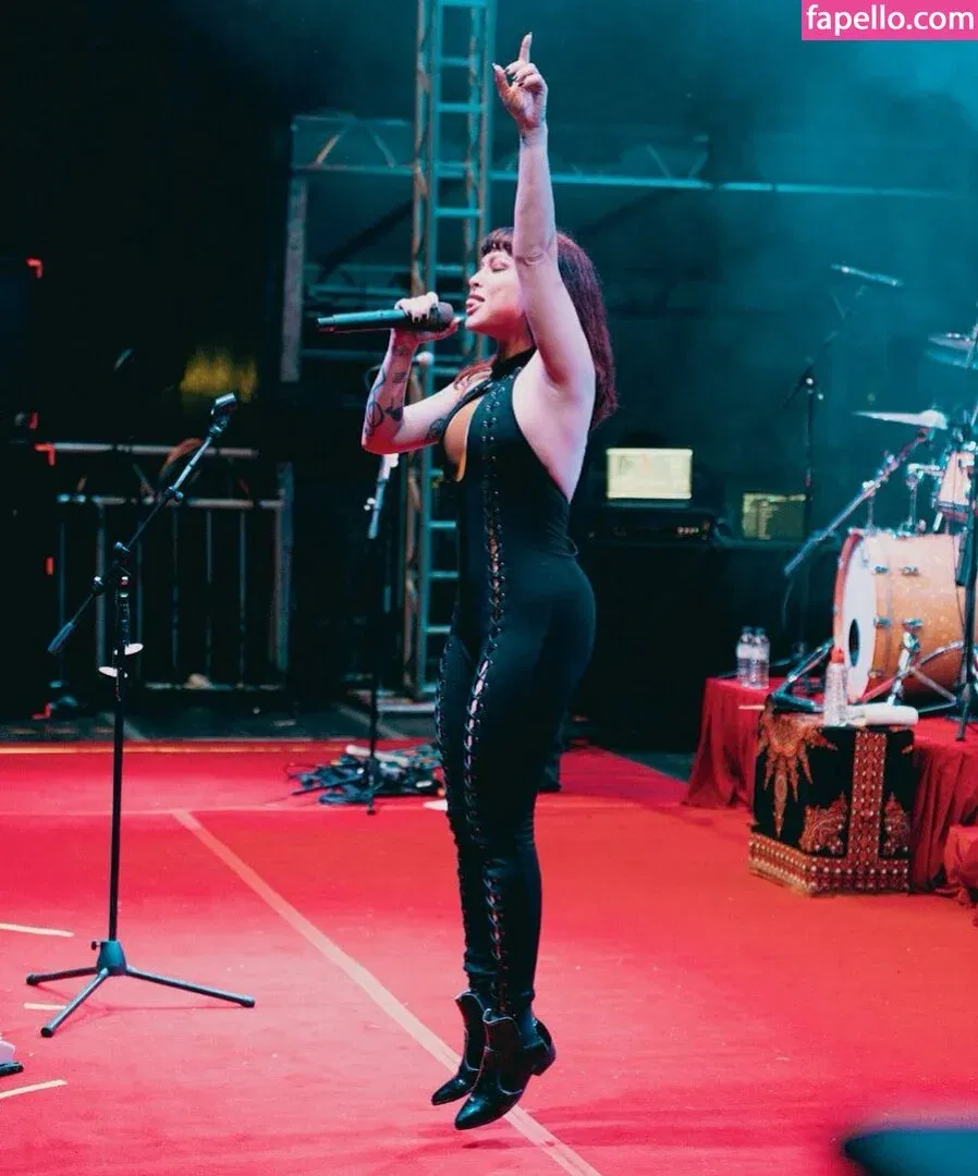 Pitty Onlyfans Photo Gallery 