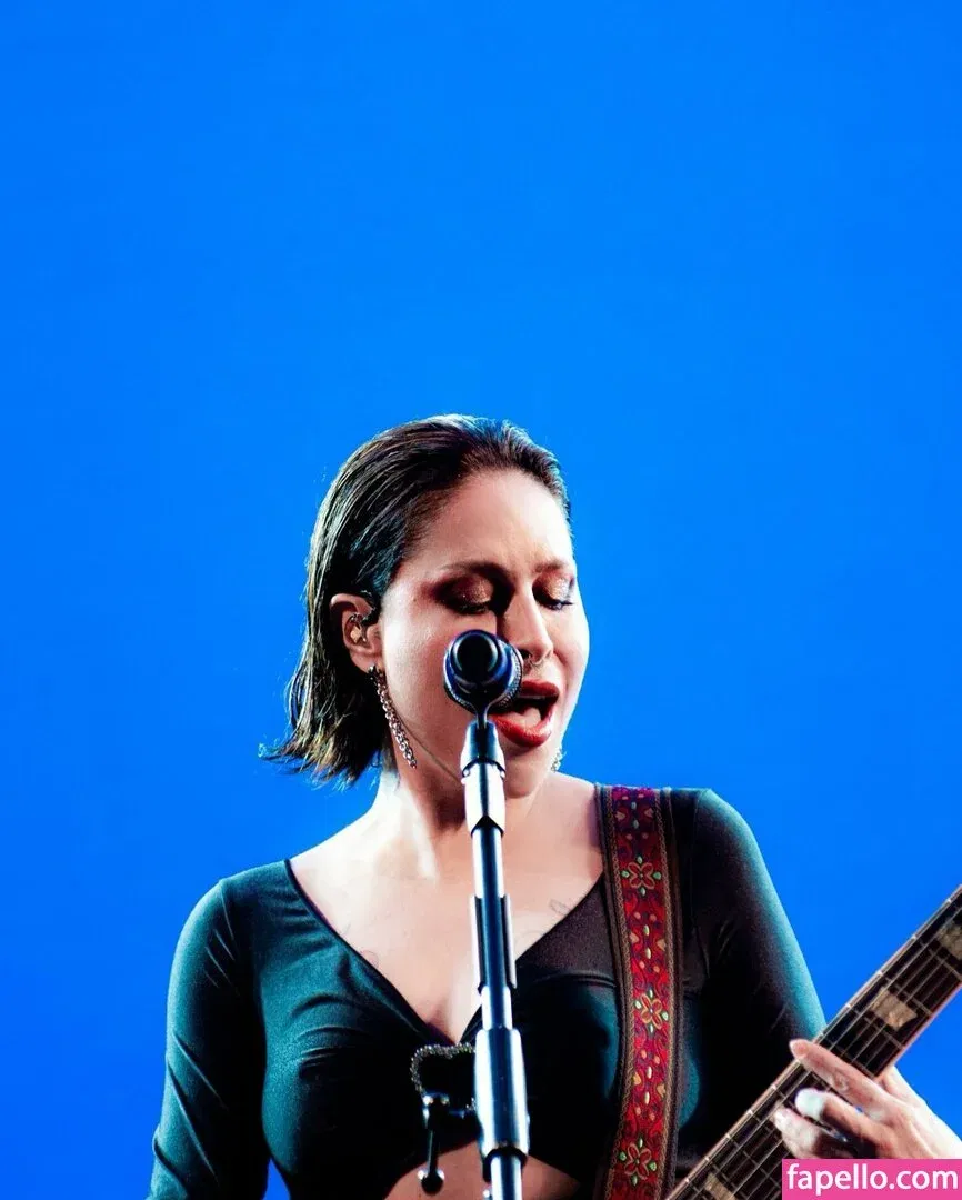 Pitty Onlyfans Photo Gallery 