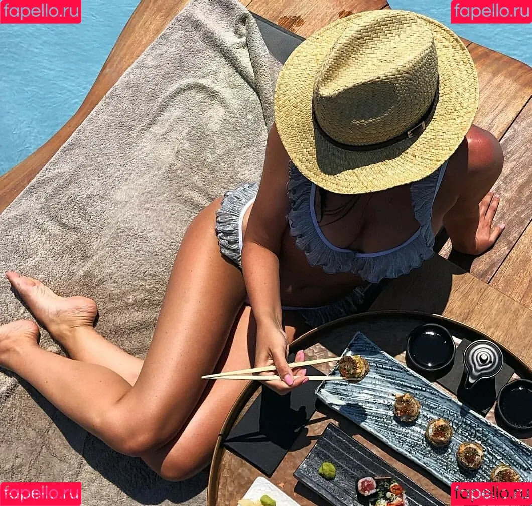 Serena Esse Onlyfans Photo Gallery 
