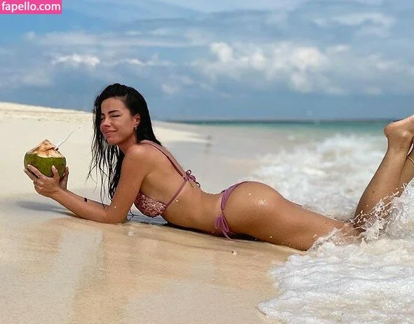 Serena Esse Onlyfans Photo Gallery 