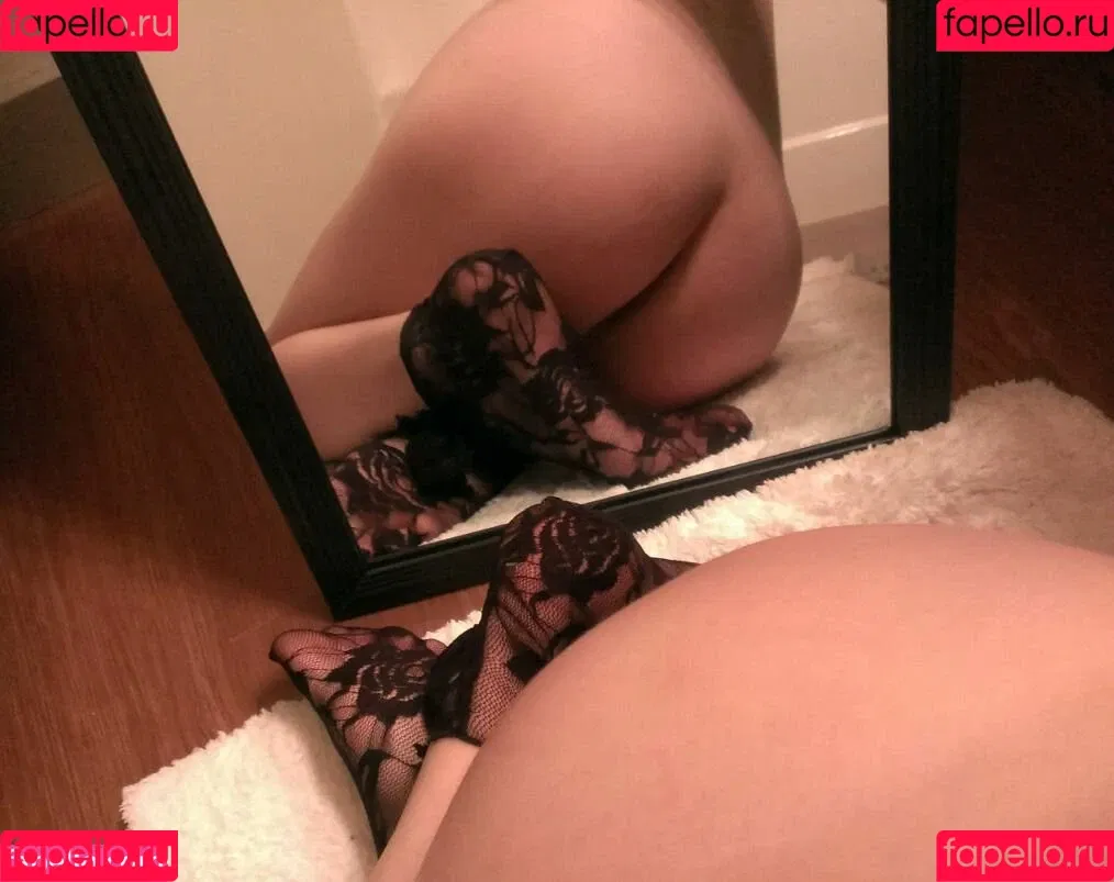 vxserenade Onlyfans Photo Gallery 
