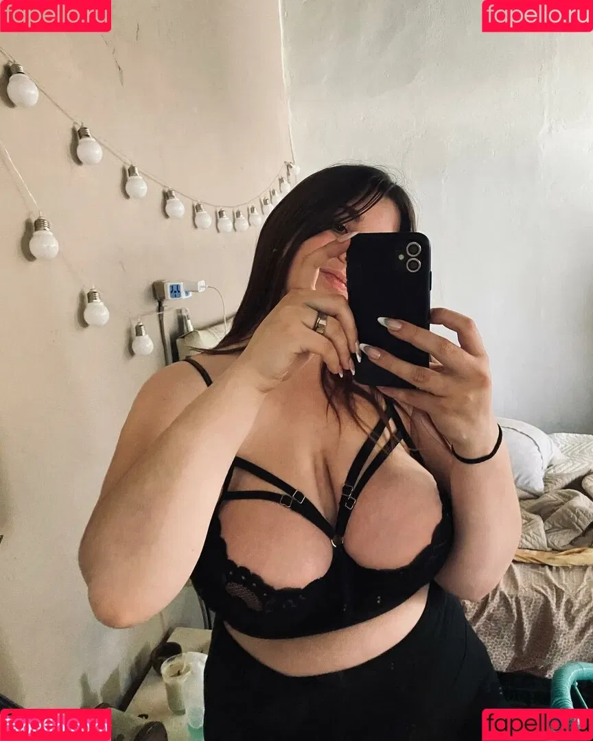 mari urtizbiria Onlyfans Photo Gallery 