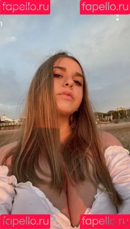 mari urtizbiria Onlyfans Photo Gallery 