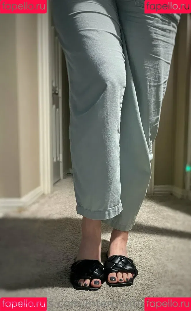 internwithbenefits Onlyfans Photo Gallery 