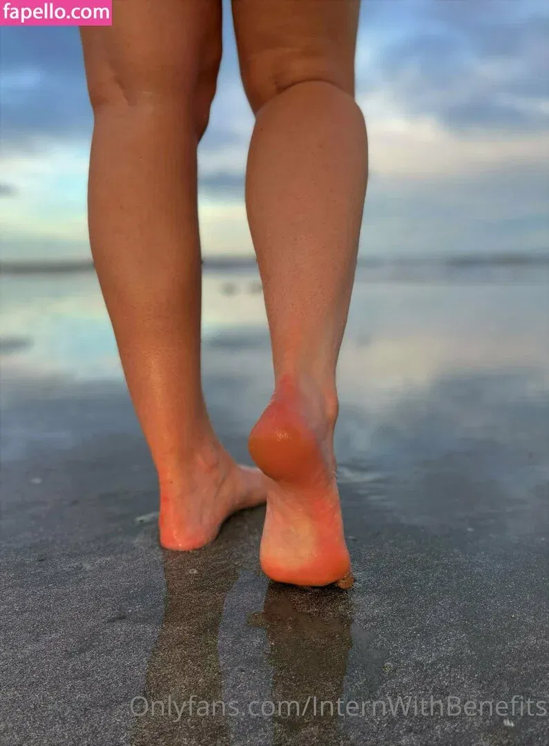 internwithbenefits Onlyfans Photo Gallery 