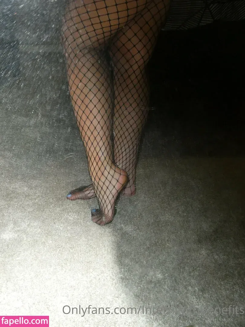 internwithbenefits Onlyfans Photo Gallery 