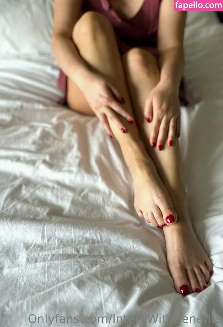 internwithbenefits Onlyfans Photo Gallery 