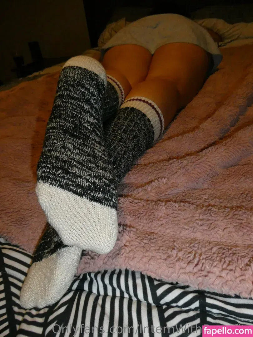 internwithbenefits Onlyfans Photo Gallery 