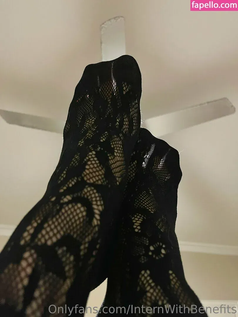 internwithbenefits Onlyfans Photo Gallery 