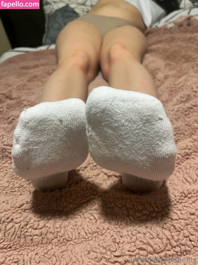 internwithbenefits Onlyfans Photo Gallery 