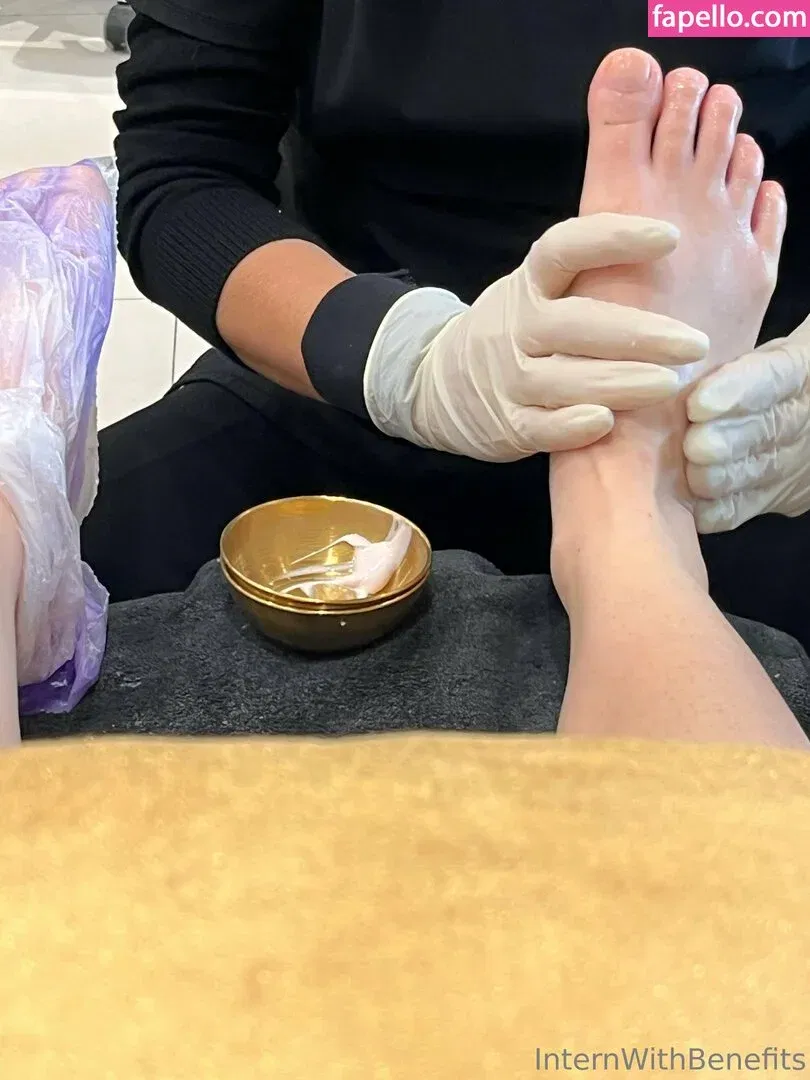 internwithbenefits Onlyfans Photo Gallery 