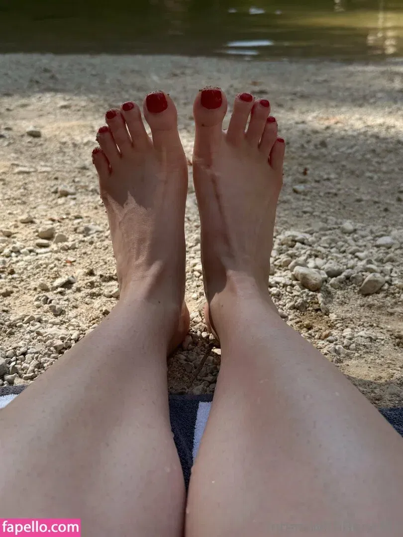 internwithbenefits Onlyfans Photo Gallery 