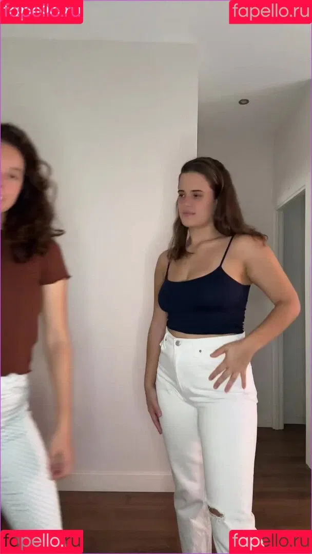 Veronica & Olivia Onlyfans Photo Gallery 