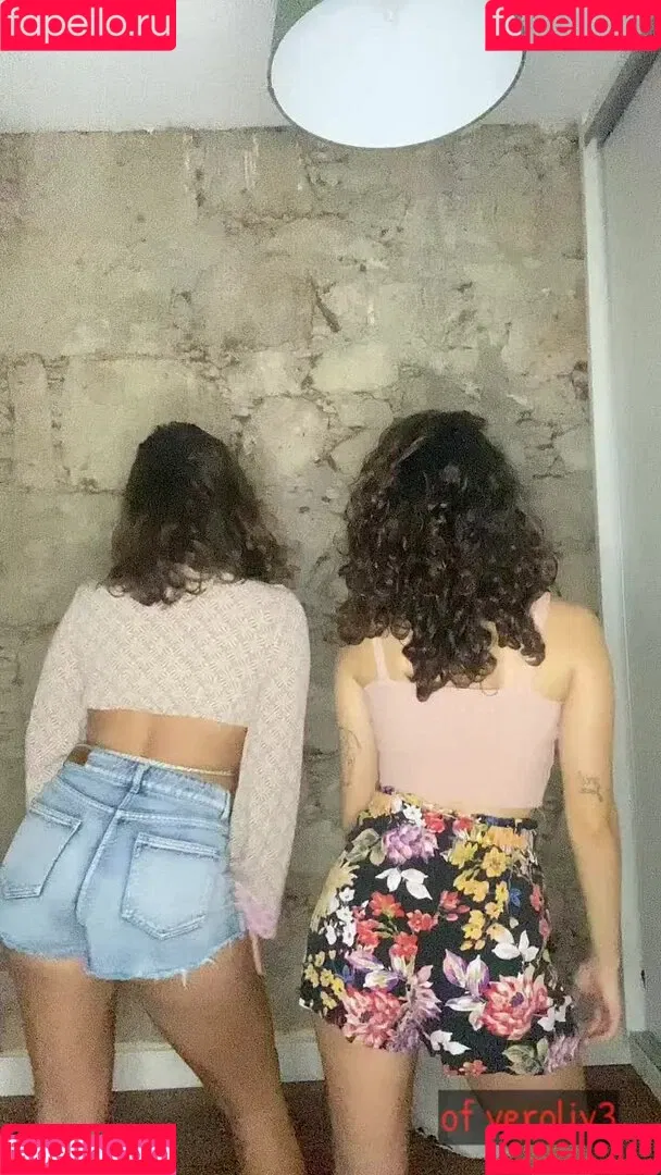 Veronica & Olivia Onlyfans Photo Gallery 