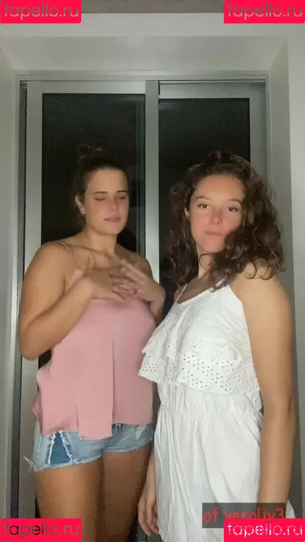 Veronica & Olivia Onlyfans Photo Gallery 