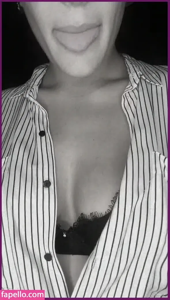 Veronica & Olivia Onlyfans Photo Gallery 