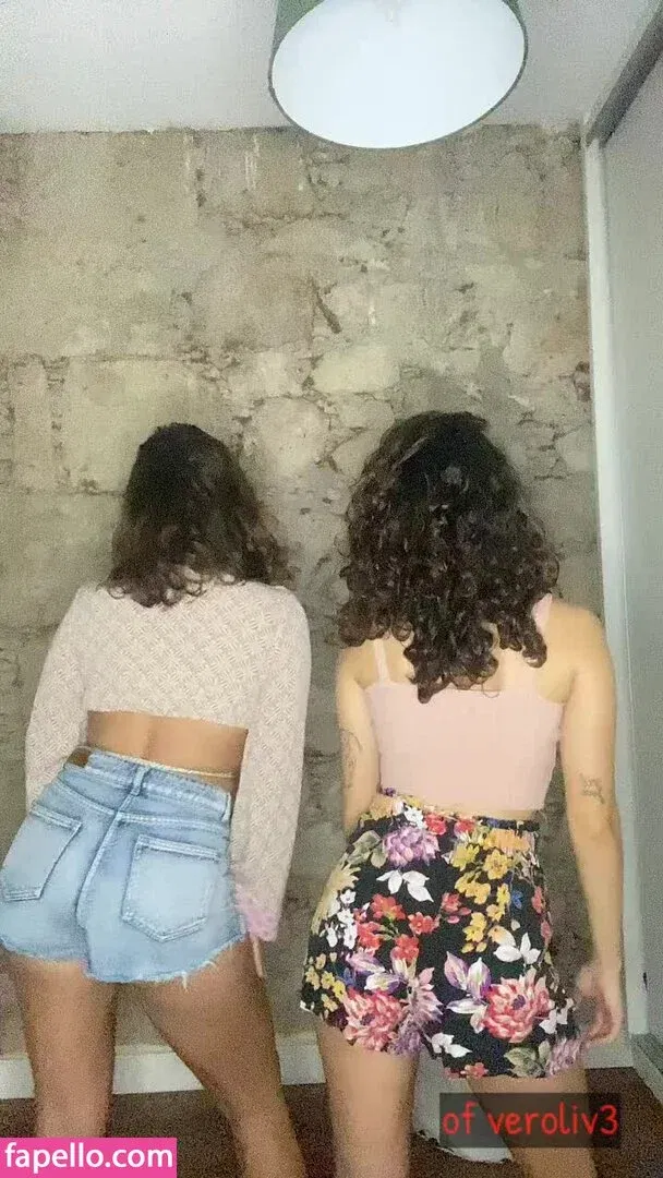 Veronica & Olivia Onlyfans Photo Gallery 