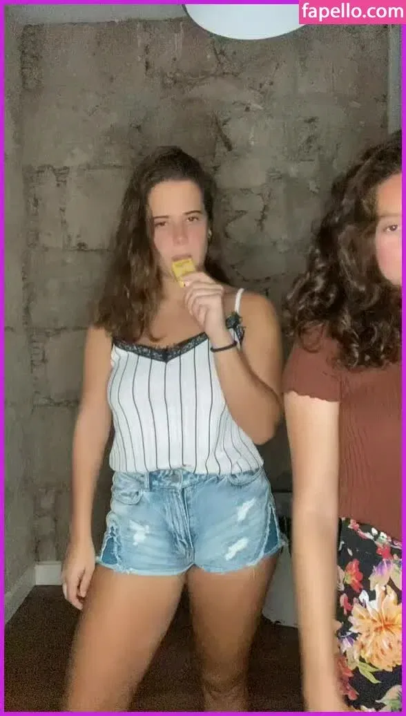 Veronica & Olivia Onlyfans Photo Gallery 