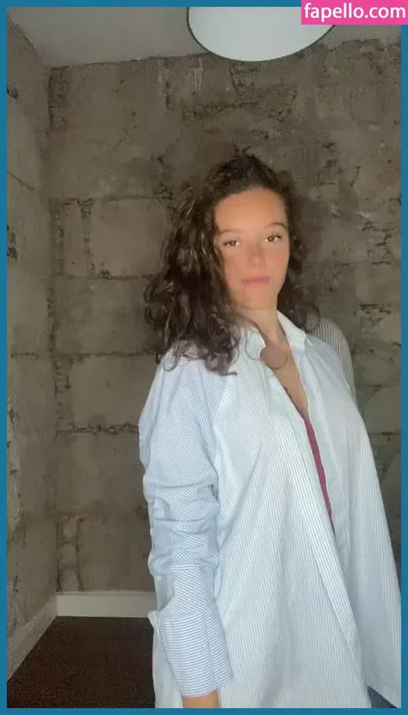 Veronica & Olivia Onlyfans Photo Gallery 