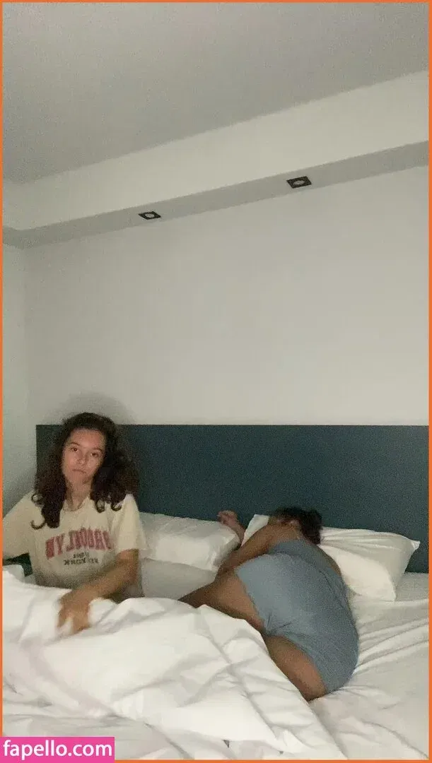 Veronica & Olivia Onlyfans Photo Gallery 