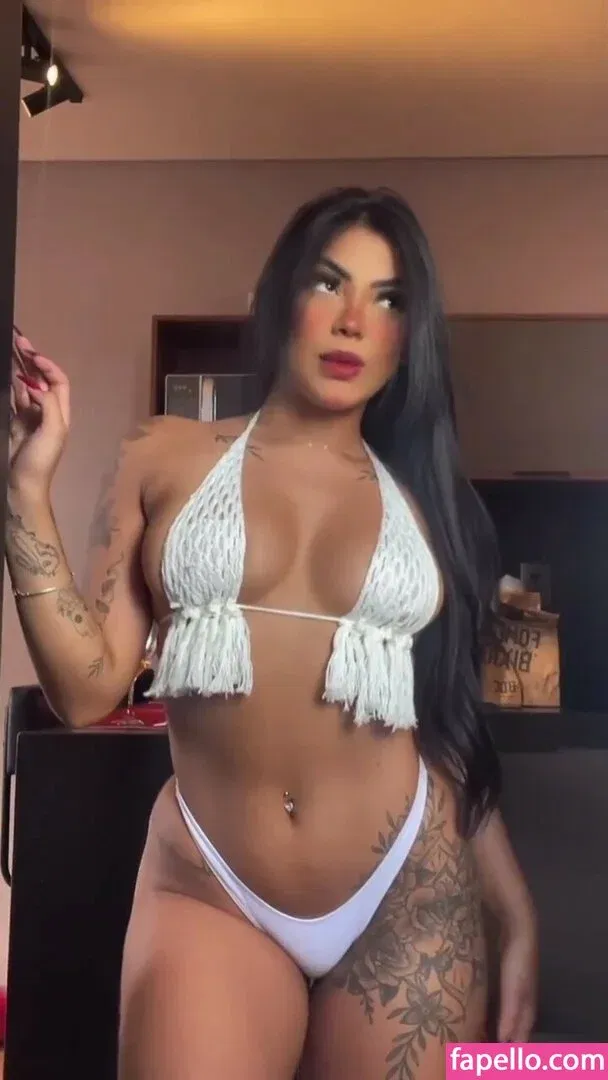 Emilly Souza Onlyfans Photo Gallery 