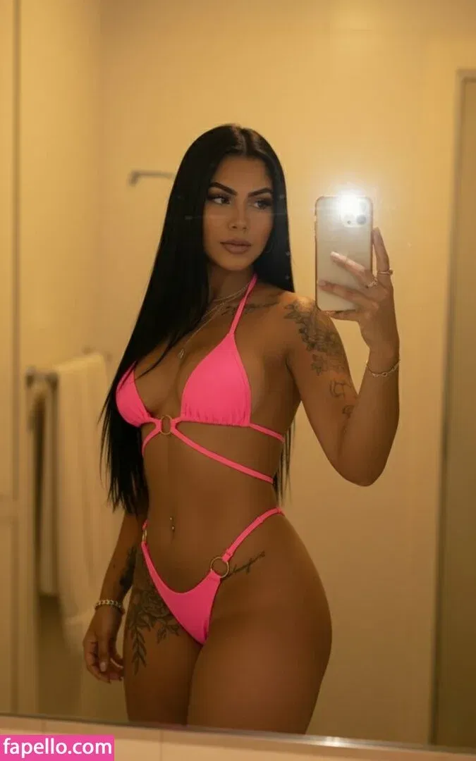 Emilly Souza Onlyfans Photo Gallery 