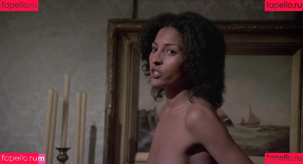 Pam Grier Onlyfans Photo Gallery 