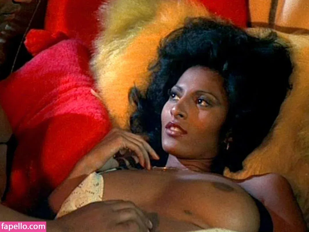 Pam Grier Onlyfans Photo Gallery 