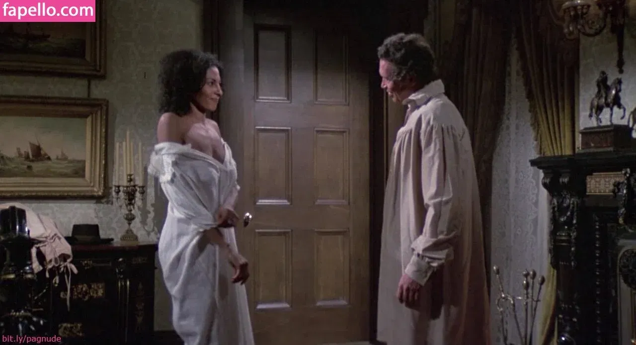 Pam Grier Onlyfans Photo Gallery 