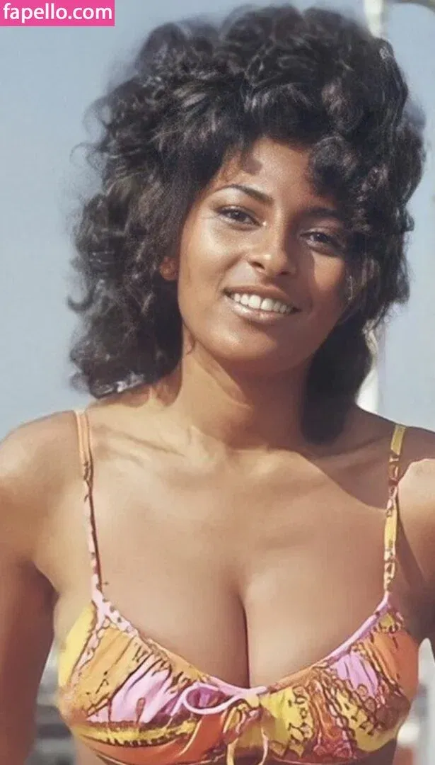 Pam Grier Onlyfans Photo Gallery 