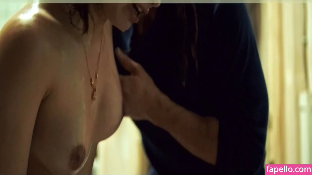 Lola Le Lann Onlyfans Photo Gallery 