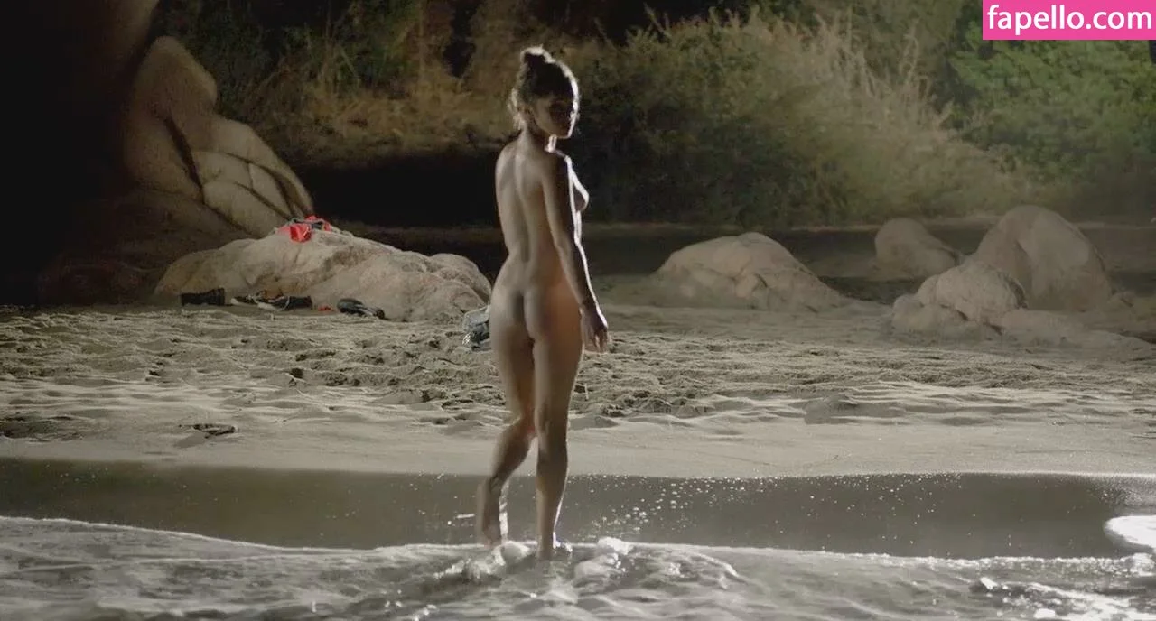 Lola Le Lann Onlyfans Photo Gallery 