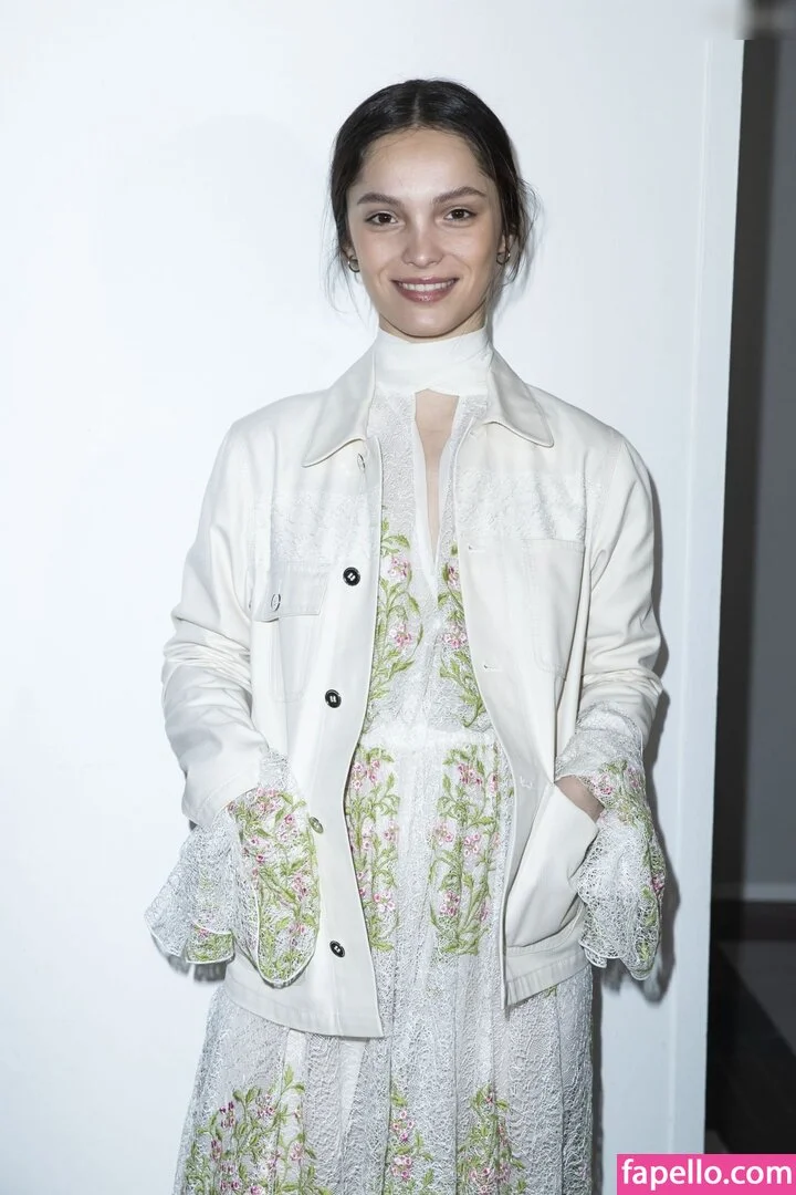 Lola Le Lann Onlyfans Photo Gallery 