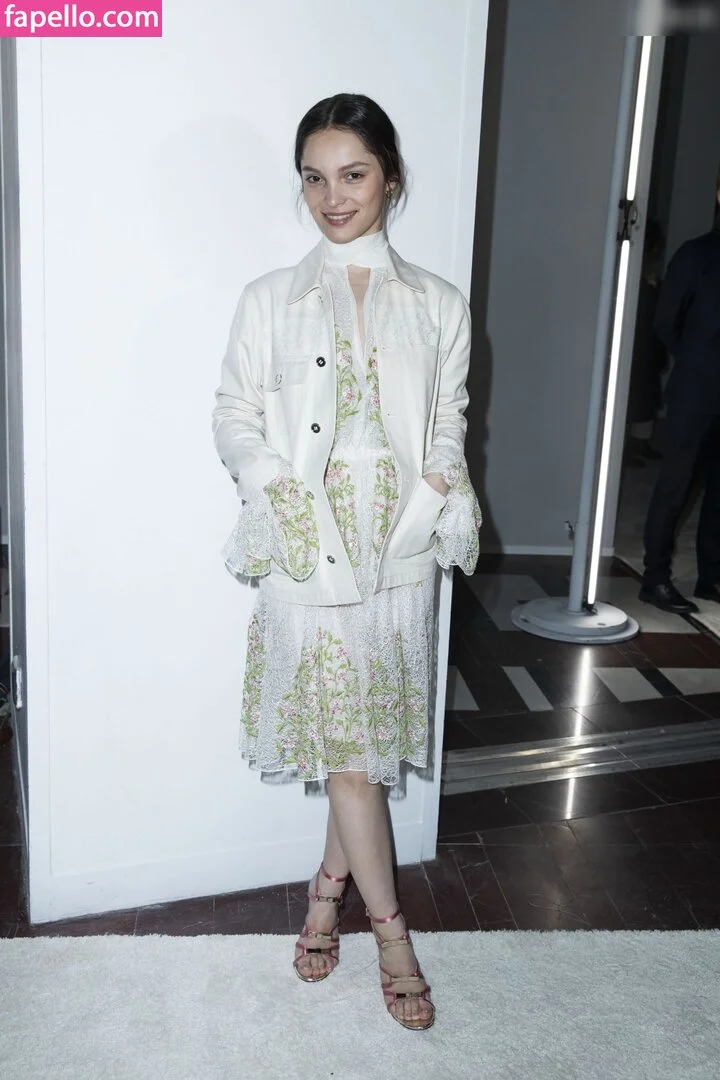 Lola Le Lann Onlyfans Photo Gallery 