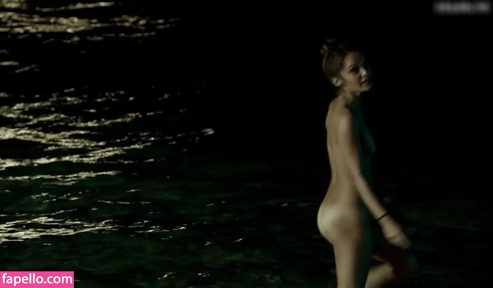 Lola Le Lann Onlyfans Photo Gallery 