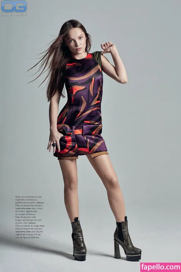 Lola Le Lann Onlyfans Photo Gallery 