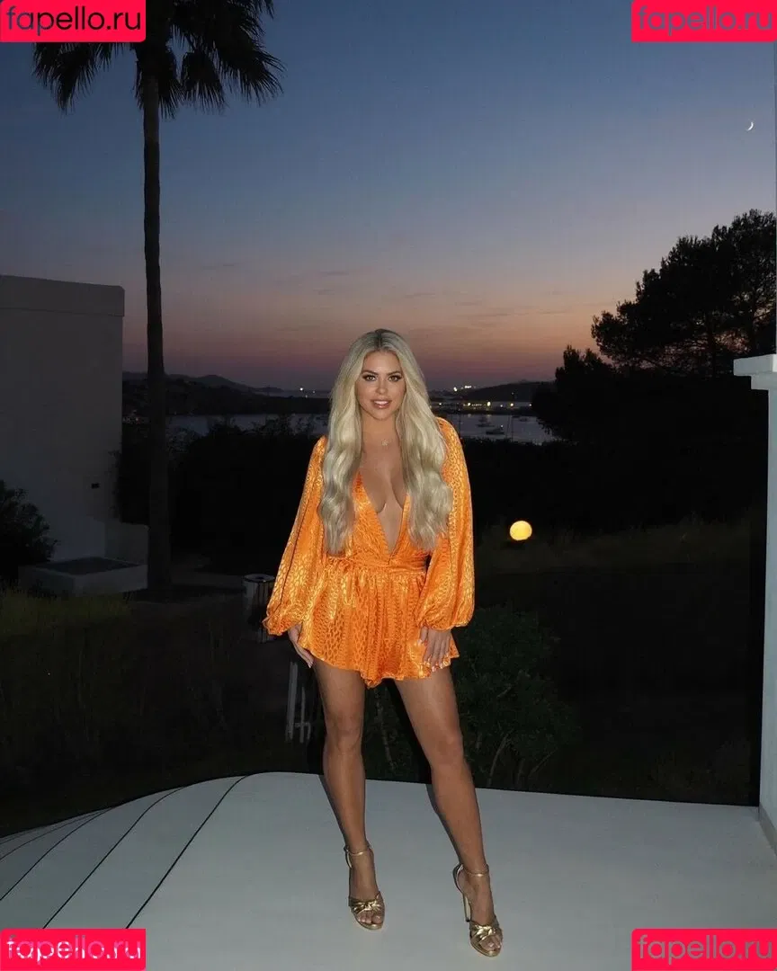 Bianca Gascoigne Onlyfans Photo Gallery 