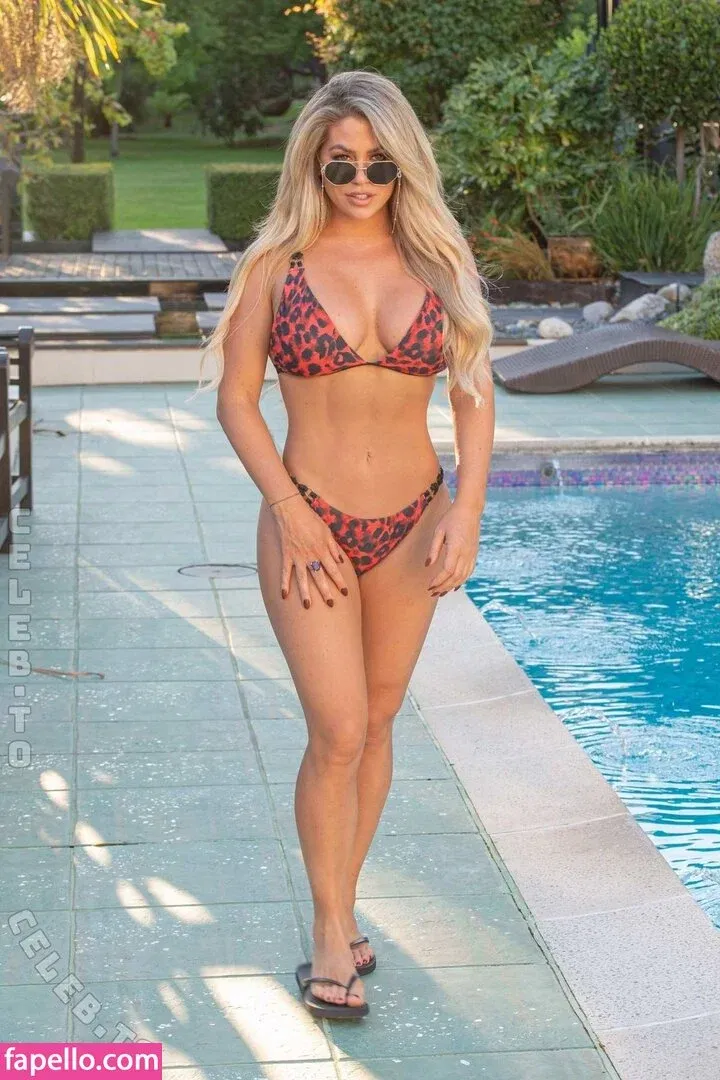 Bianca Gascoigne Onlyfans Photo Gallery 