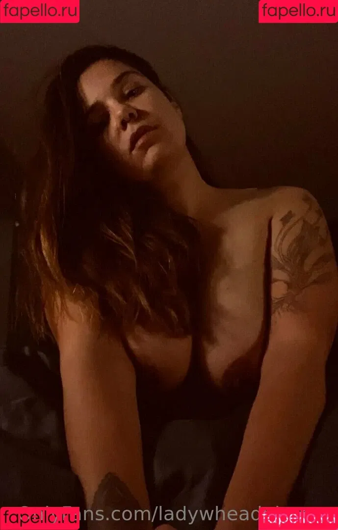 ladywheadphones Onlyfans Photo Gallery 