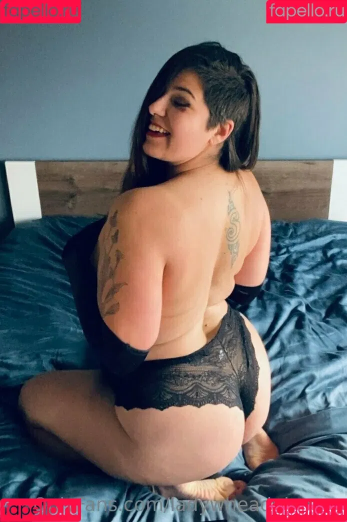 ladywheadphones Onlyfans Photo Gallery 