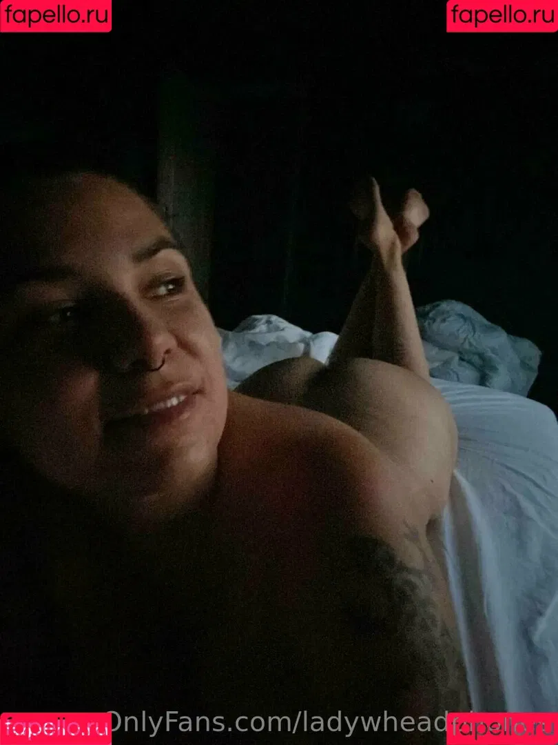 ladywheadphones Onlyfans Photo Gallery 