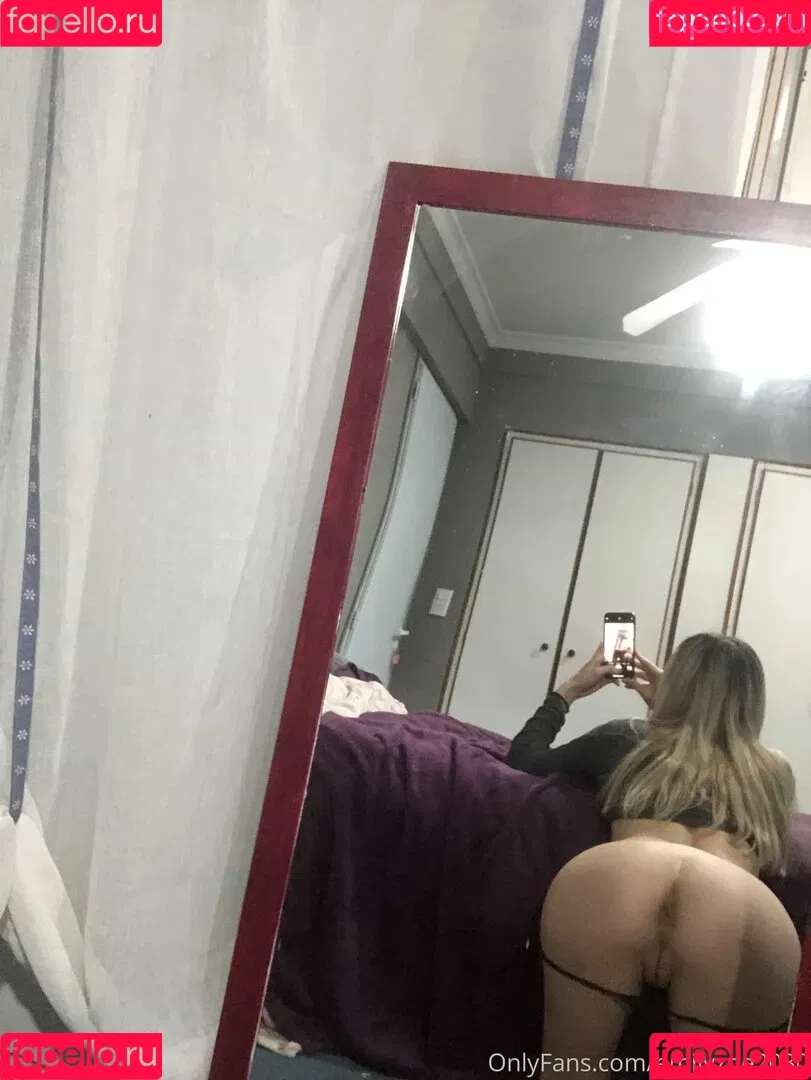 Emilyzoe2030 Onlyfans Photo Gallery 