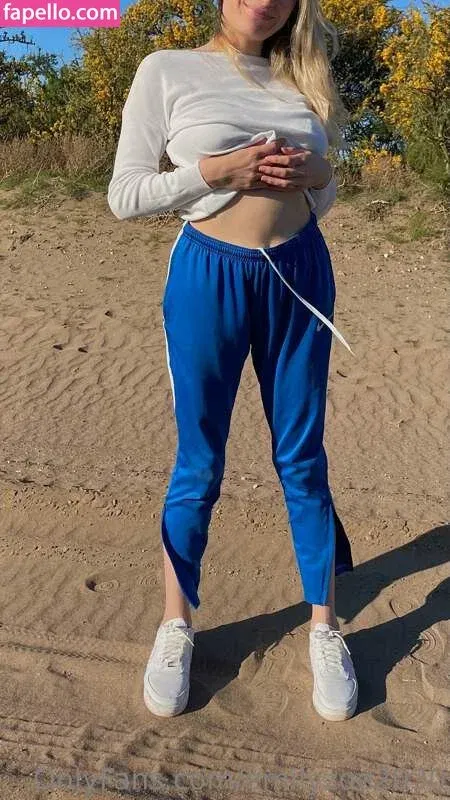 Emilyzoe2030 Onlyfans Photo Gallery 