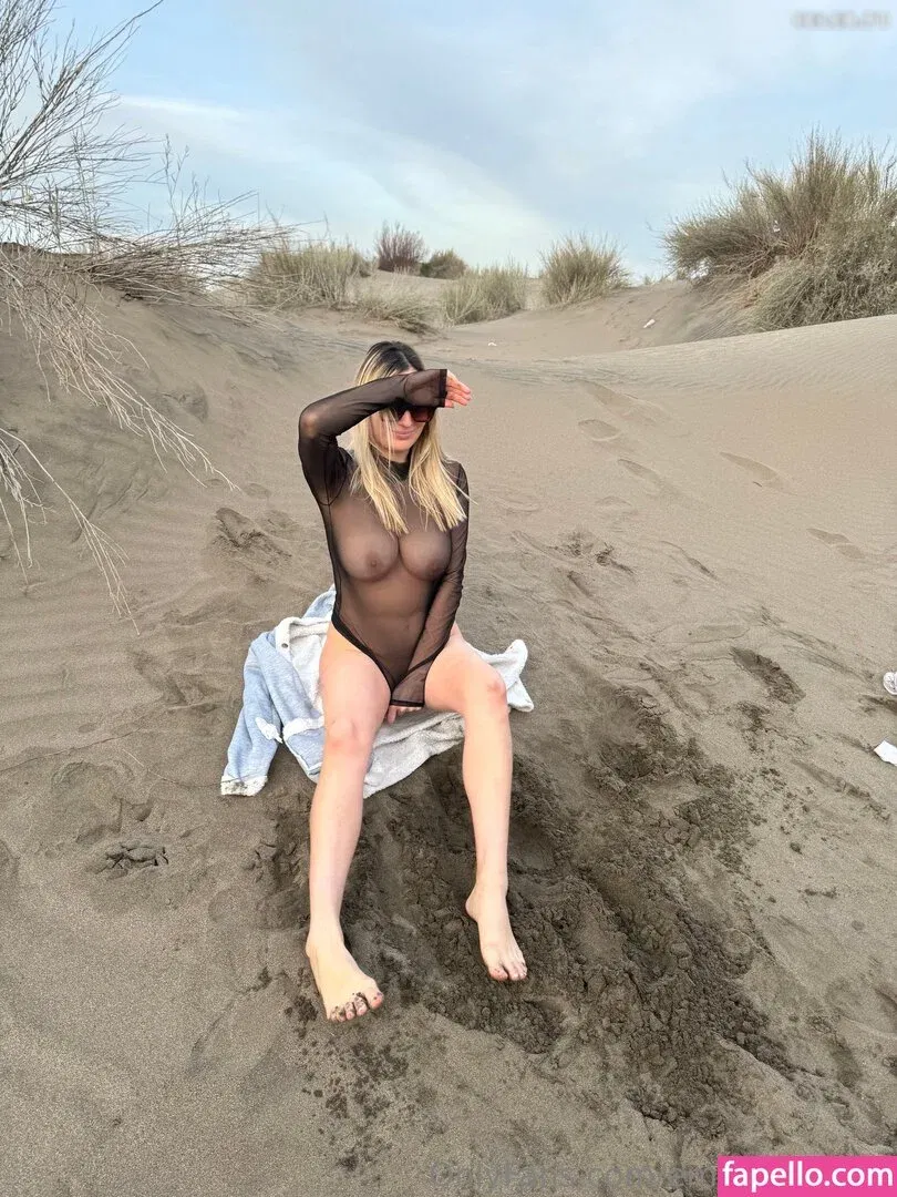 Emilyzoe2030 Onlyfans Photo Gallery 