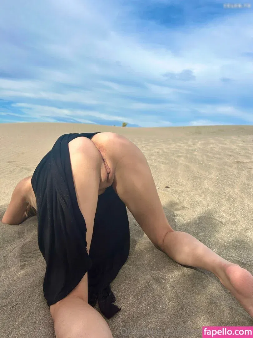 Emilyzoe2030 Onlyfans Photo Gallery 